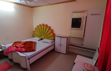 Super Deluxe Room in Pachmarhi