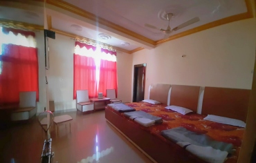 Family Deluxe Room in Pachmarhi